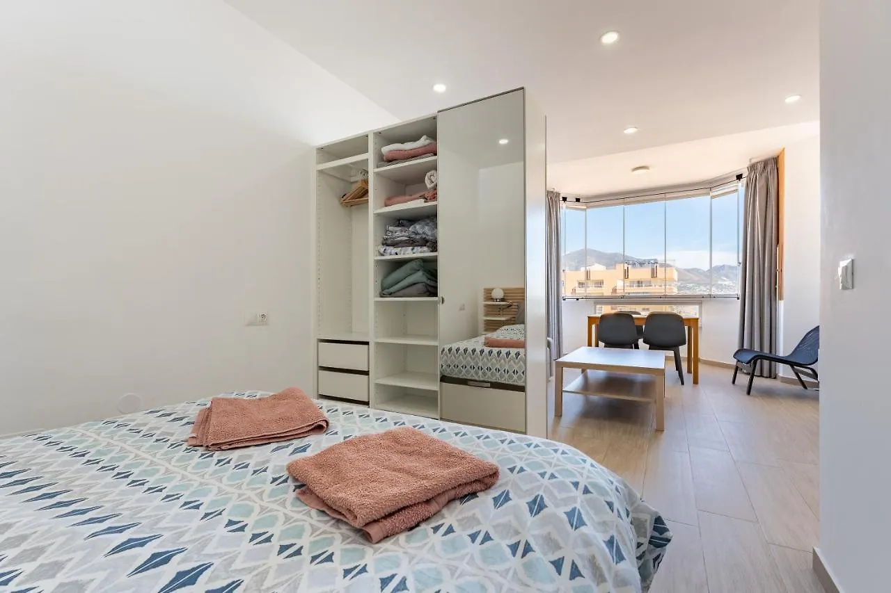 Seaview 1 Bedroom Modern Apartment Fuengirola