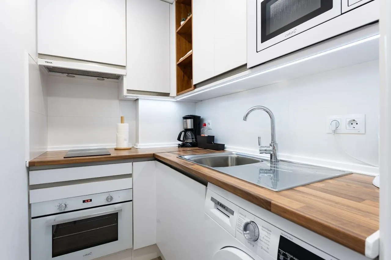 Seaview 1 Bedroom Modern Apartment 푸엔히롤라